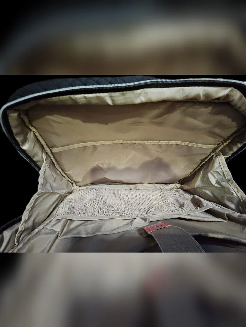 BAGSMART Quilted Black Organizer Case